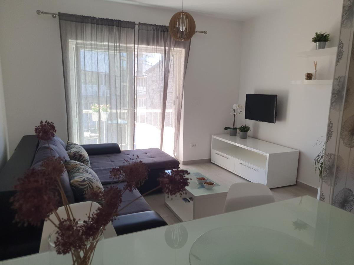 Apartment Tonka Šibenik Exteriör bild