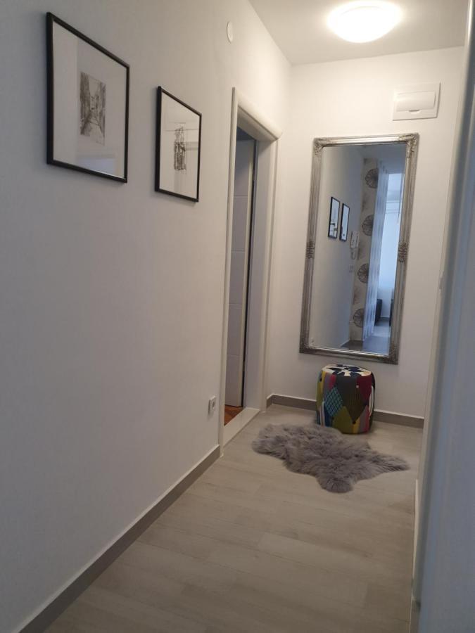 Apartment Tonka Šibenik Exteriör bild