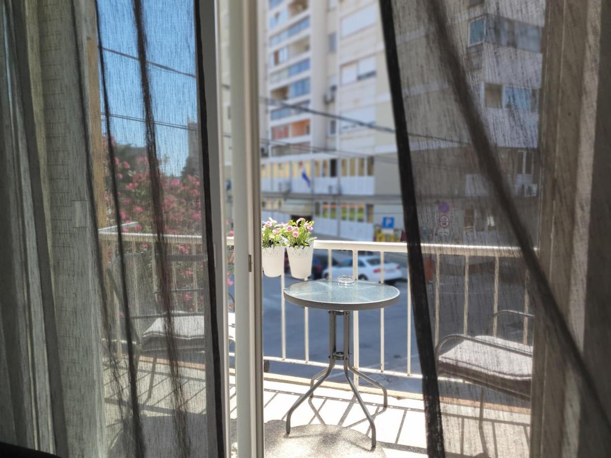 Apartment Tonka Šibenik Exteriör bild